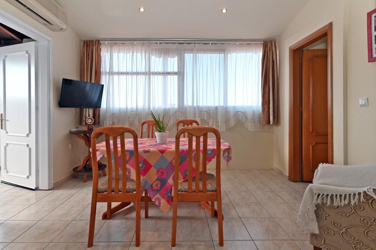 Dionisos Palms Apartments Paralia Dionysiou Exterior foto