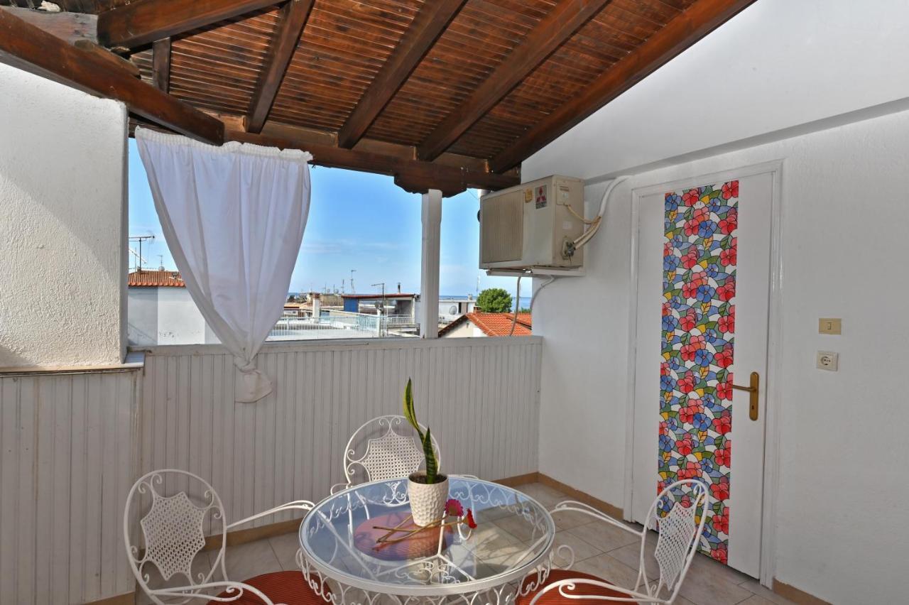 Dionisos Palms Apartments Paralia Dionysiou Exterior foto